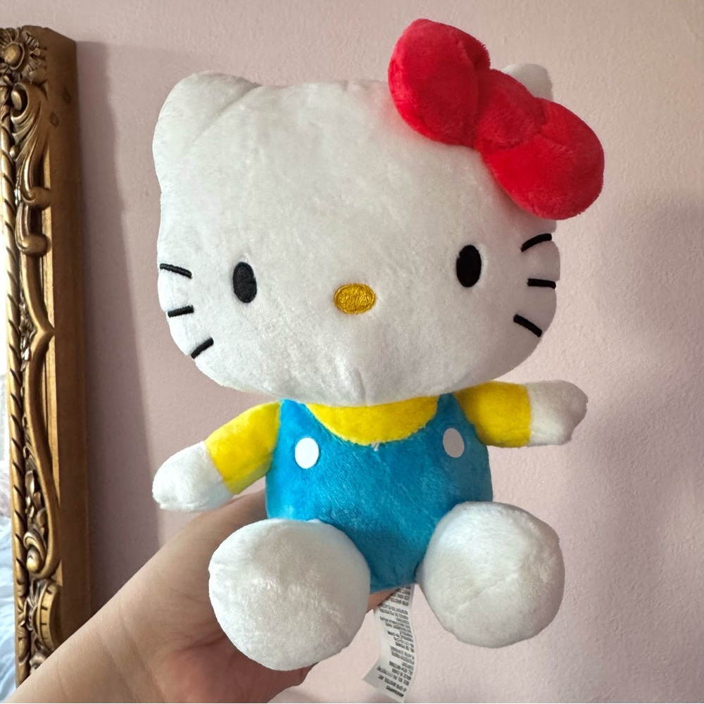 Hello Kitty small plush